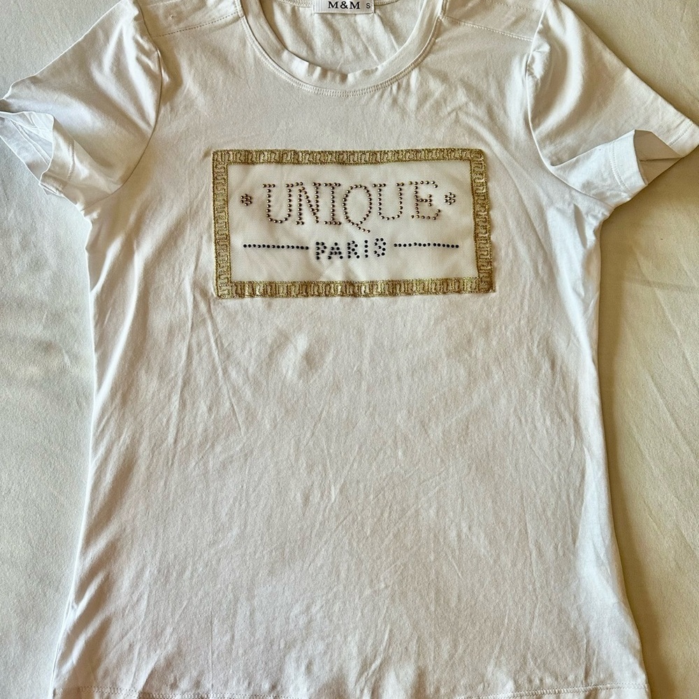 White Shortsleeves Small To Medium T-shirt With Embellishment BNWOT - Picture 7 of 10